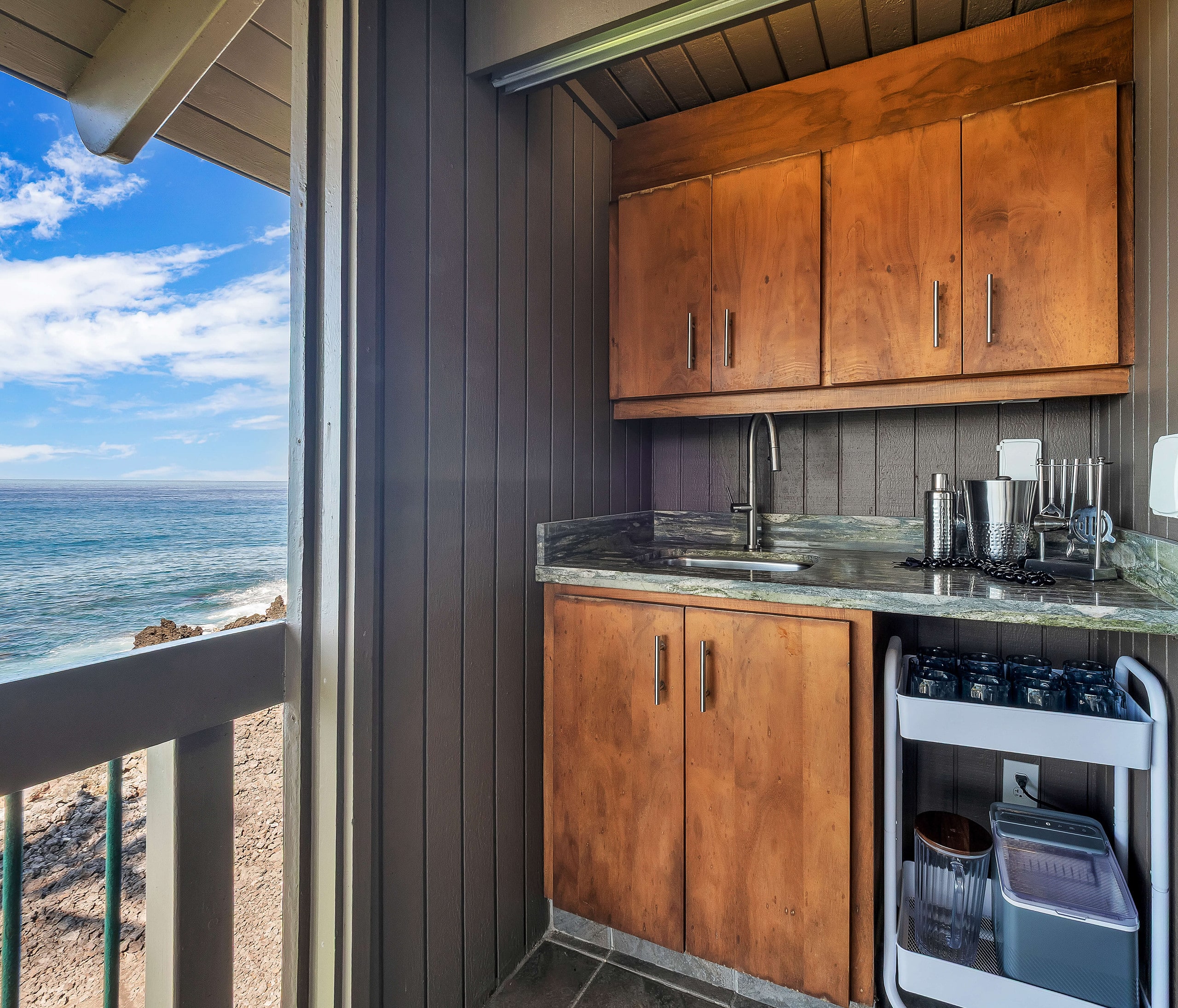 Oceanfront 3BR Kona Penthouse — Unreal Ocean Views - Photo 37