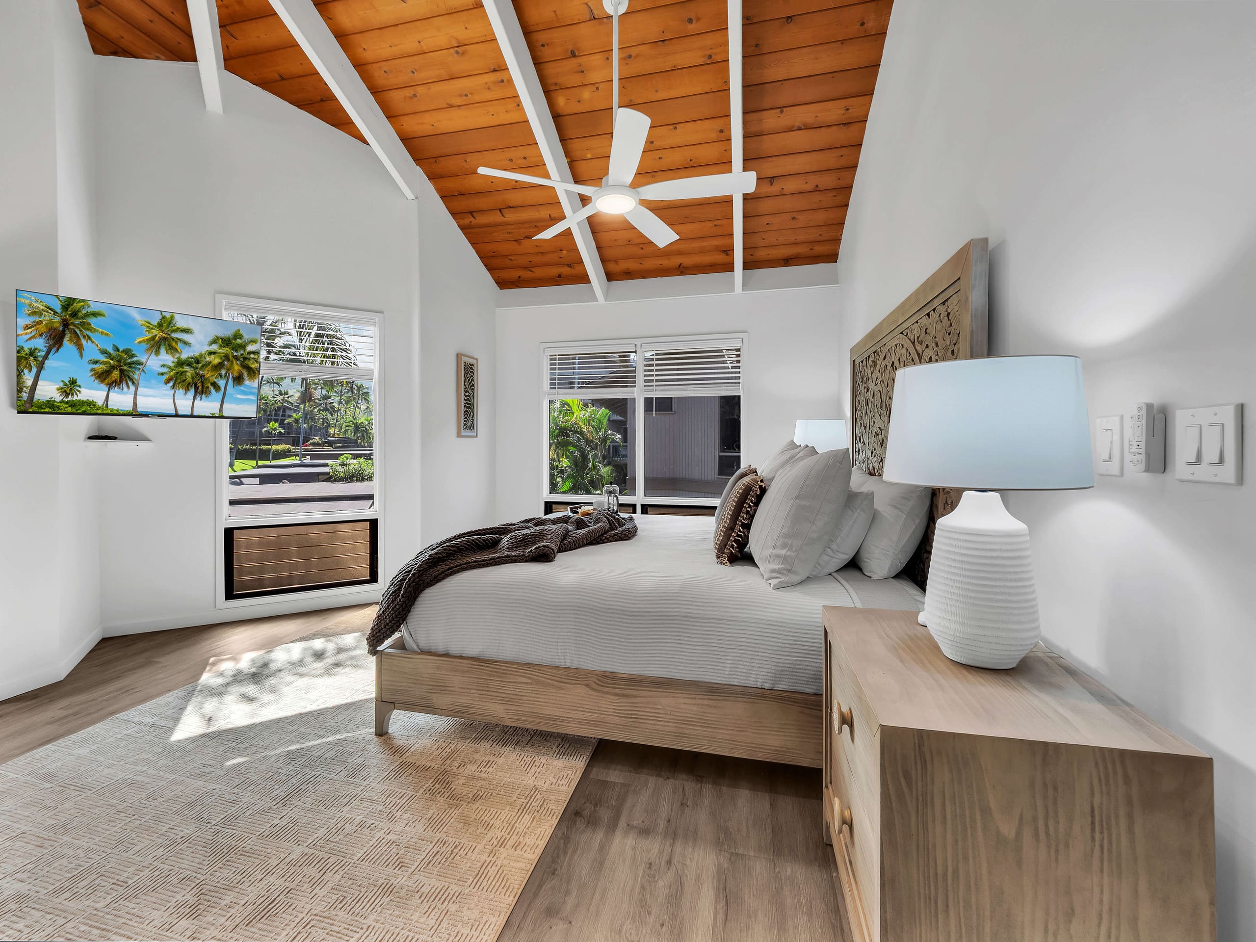 Oceanfront 3BR Kona Penthouse — Unreal Ocean Views - Photo 17