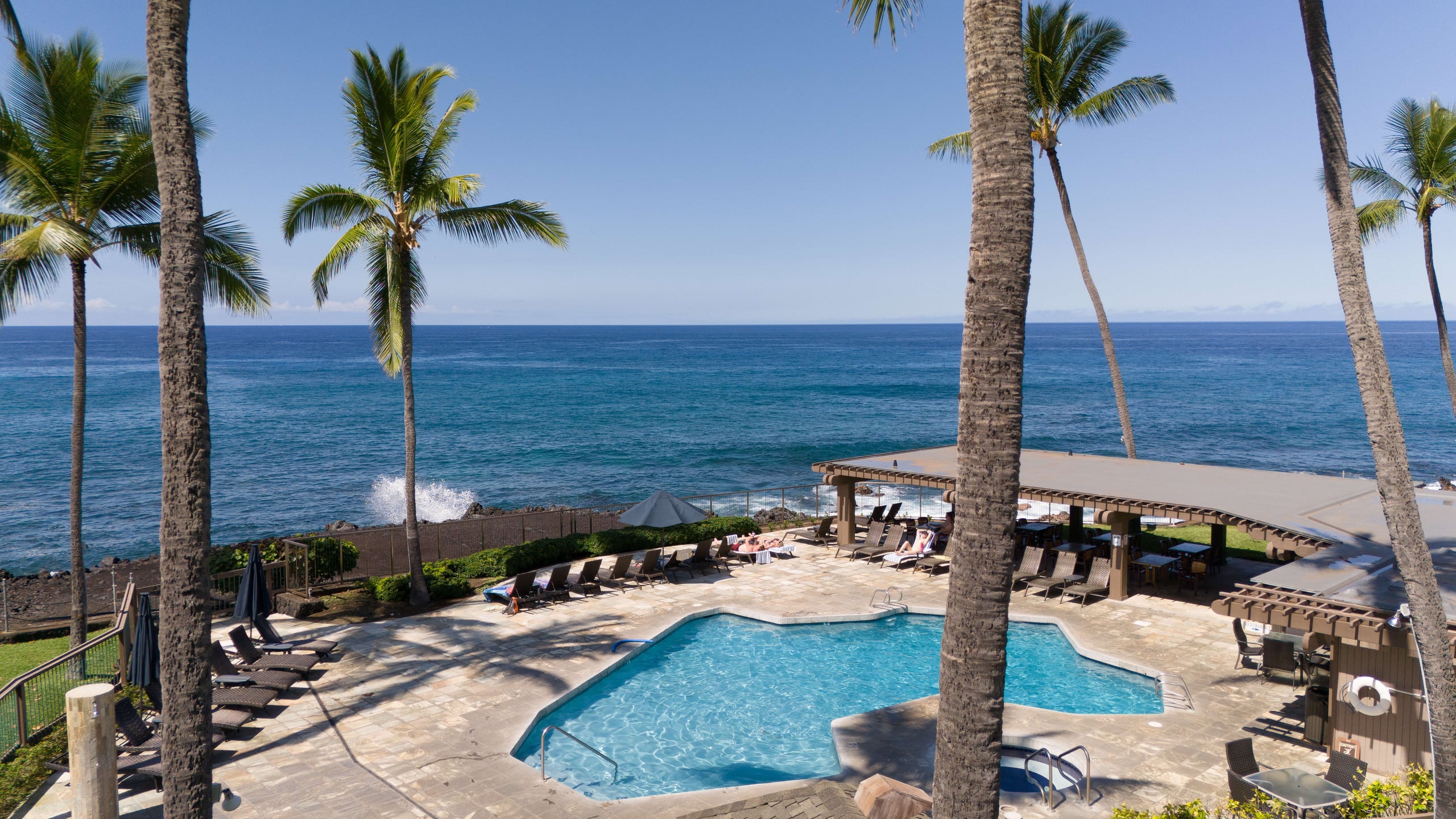 Oceanfront 3BR Kona Penthouse — Unreal Ocean Views - Photo 46