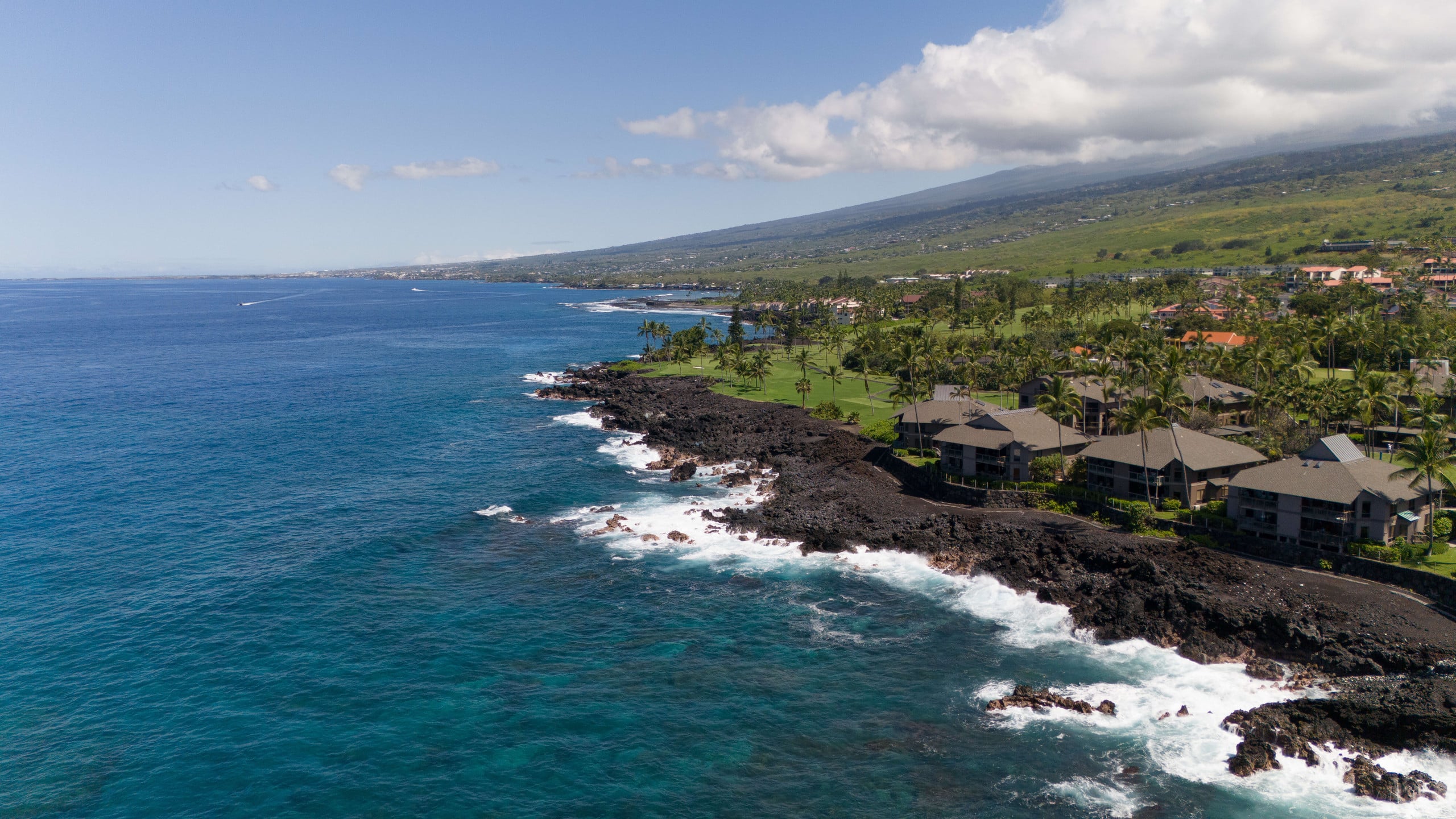 Oceanfront 3BR Kona Penthouse — Unreal Ocean Views - Photo 53