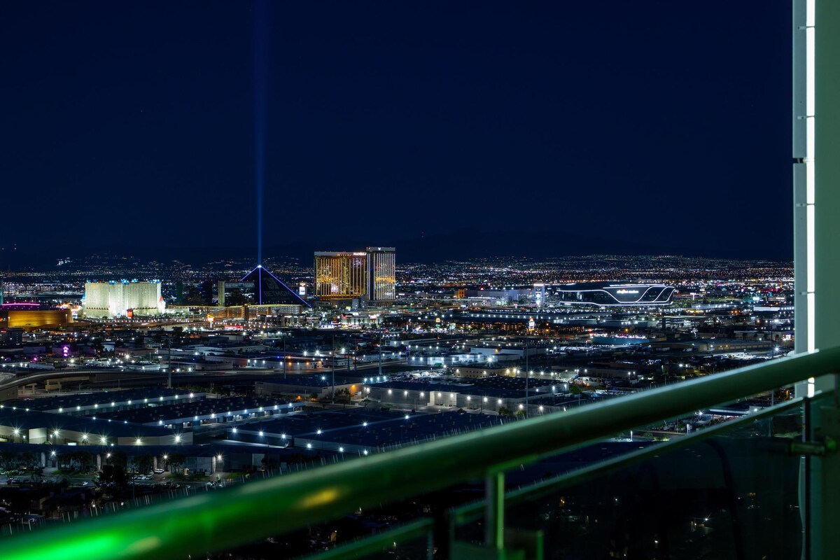 1 OF NONE • Strip Views•Prvt Balcony•No Resort Fee