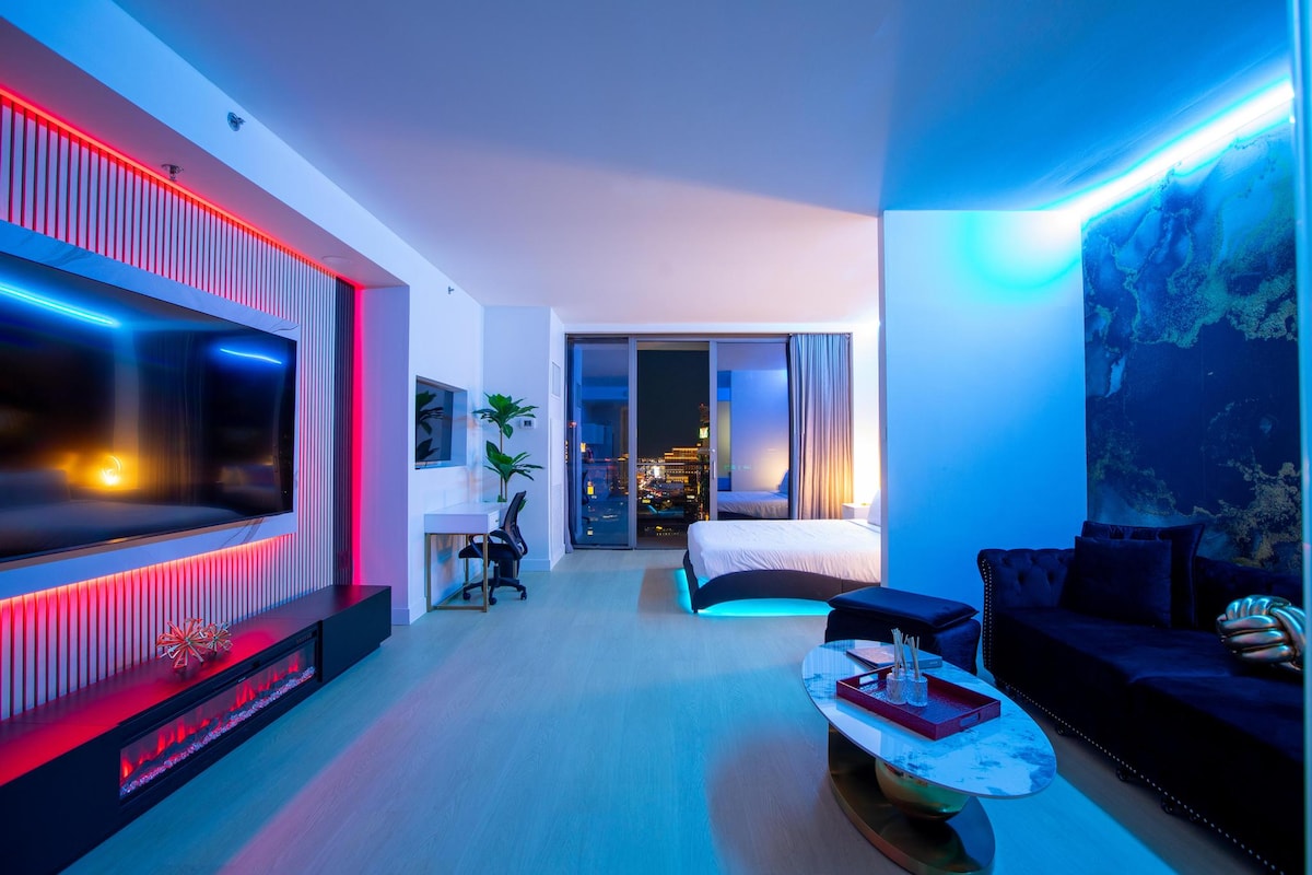 1 OF NONE • Strip Views•Prvt Balcony•No Resort Fee