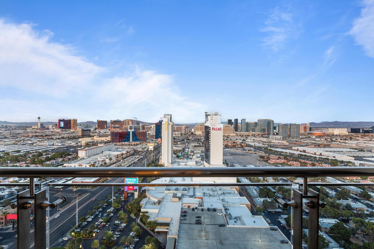 1 OF NONE • Strip Views•Prvt Balcony•No Resort Fee