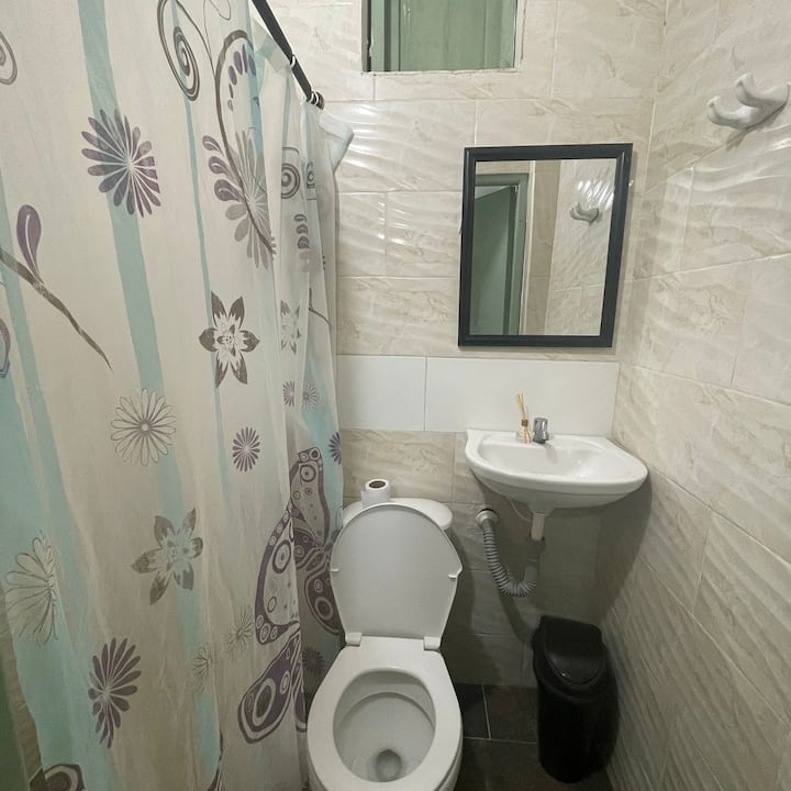 Habitacion Para Pareja, #3, Primer Piso - San Onofre
