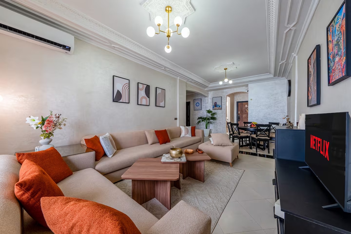 Luxurious Modern 3 Story Haven, East Downtown - Rent By Owner