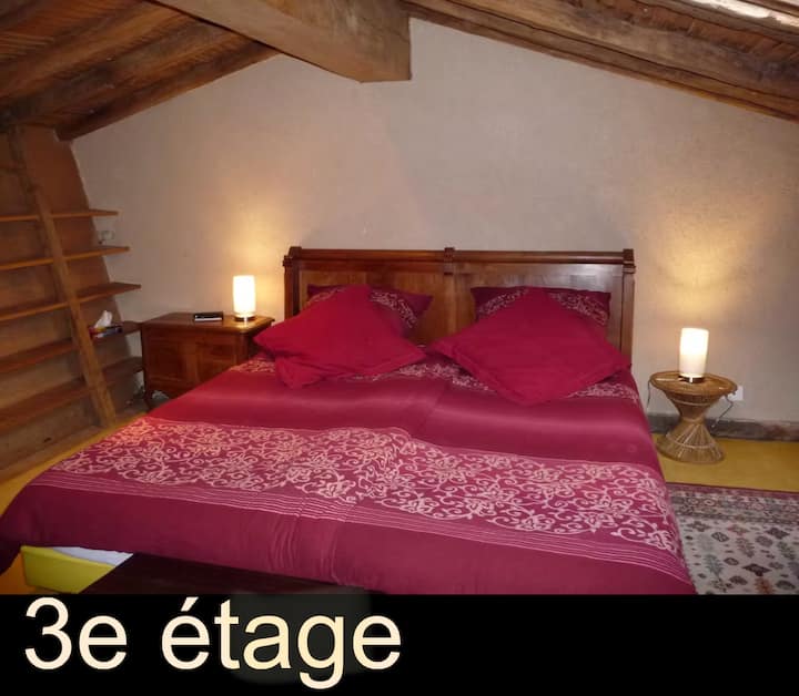 • Spacious attic bedroom over 20 m² (215 sq. ft.)
• 2 configurations: double bed with twin beds and mattress topper, or 2 single beds (next photo)
• plenty of storage 

• Option to provide a travel cot, available