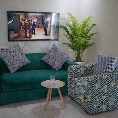 Successful Airbnb property: Superb app with pool, 5 min from Bouznika beach in Bouznika