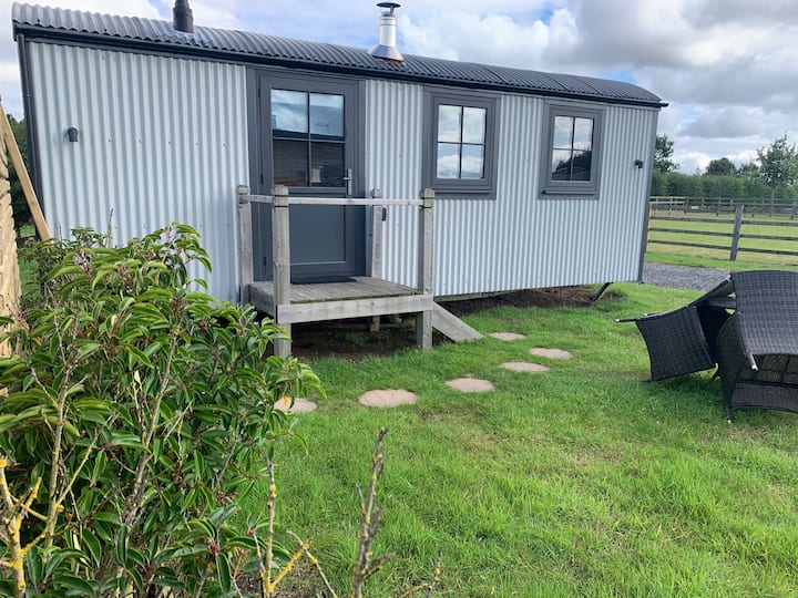 Suffolk Shepherd-hutte-sdb Privée Avec Douche-vue - Selby