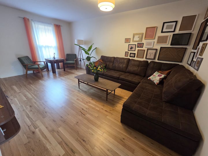 Perfectly Located Condo - Dublin, OH