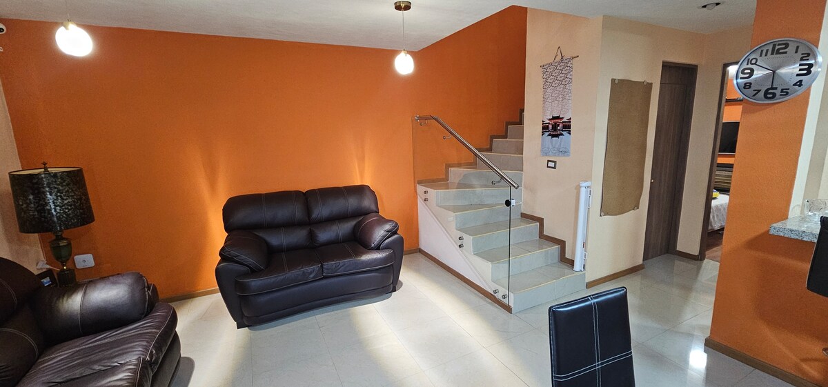 Top Airbnb: Cozy house in Querétaro + excellent location in Santiago