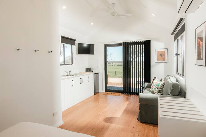Elsie Cabin | Saumarez Homestead - Armidale
