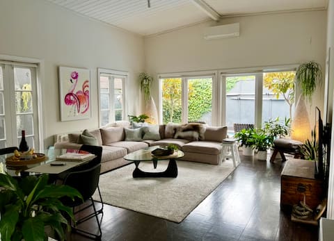Top Airbnb: Villa Carlay in St Kilda
