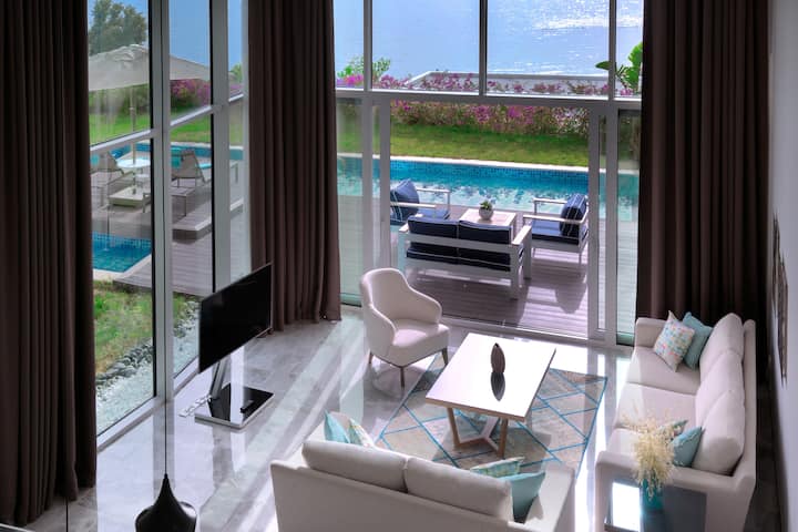 Bodrum Panoramic Sea View, Luxury Pool Villa - Güllük