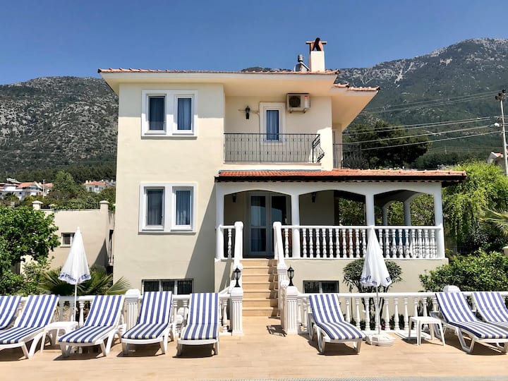 6 Bedroom Villa In Ovacik - Fethiye