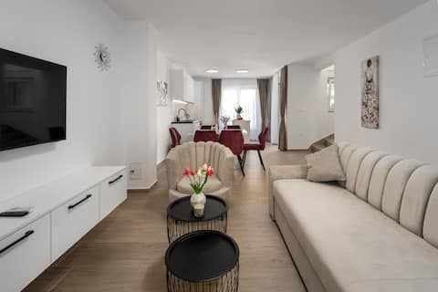 Successful Airbnb property: Mediterranee Oliva Residence – B2 in Fuškulin Foscolino