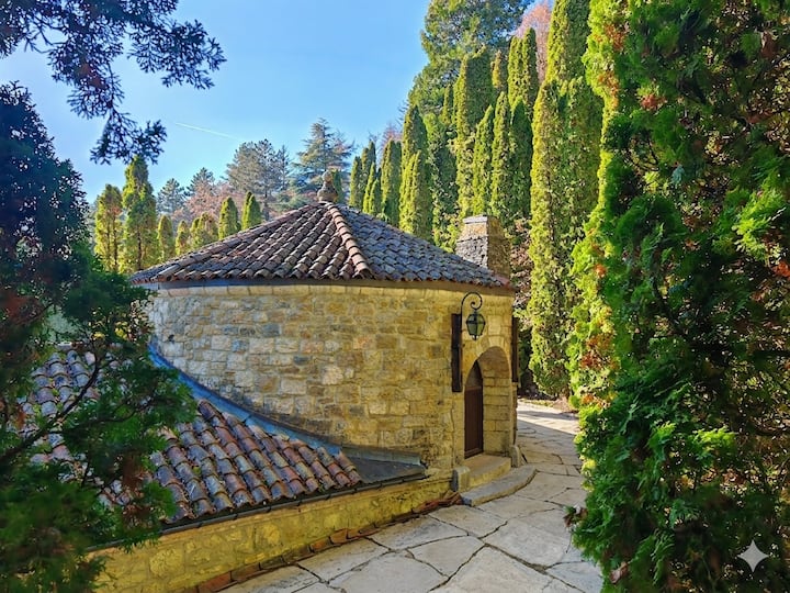 Private Tower Suite For Couples Near Geneva - Gex