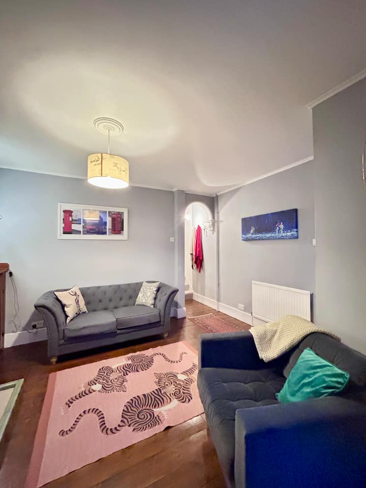 Charming 2 Bed Terrace In Central Caversham - ヘンリー・オン・テムズ