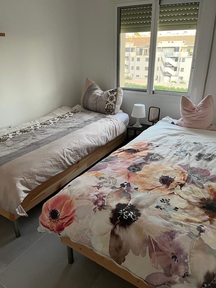 Schlafzimmer 2