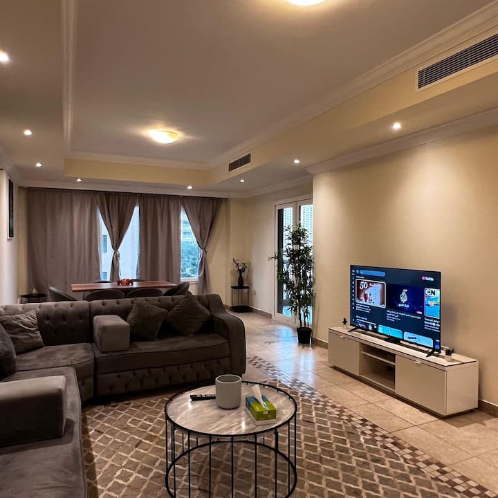 Spacious Family Apartment With A Beautiful View - الدوحة