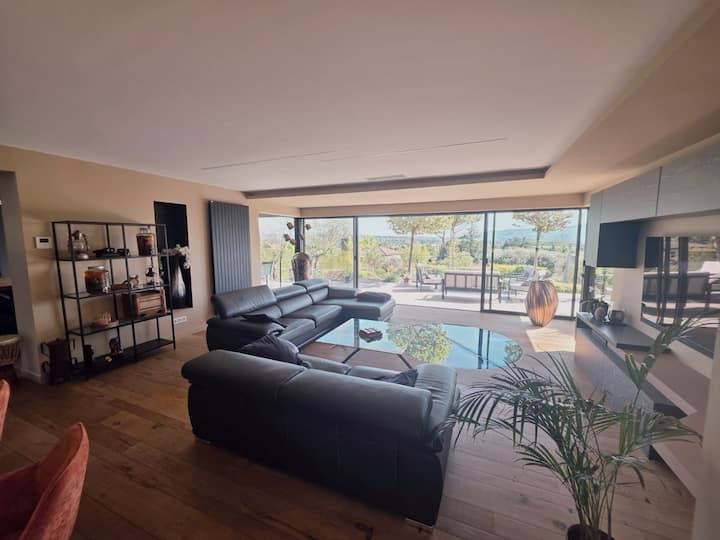 Superbe Maison Climatisée Avec Piscine Chauffée - Trévoux