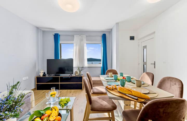 Zenith Suite | King-size | Panorama | Ac - Brodarica