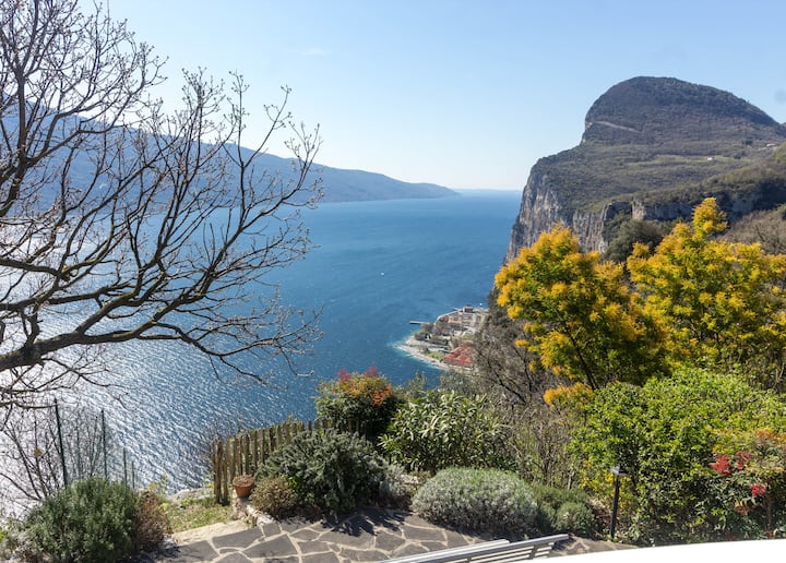 Villa Smilla Con Piscina E Vista Mozzafiato - Malcesine