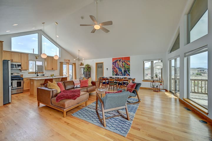 Peak View House | Air Hockey • 4 Br • Mtn View - Buena Vista, CO