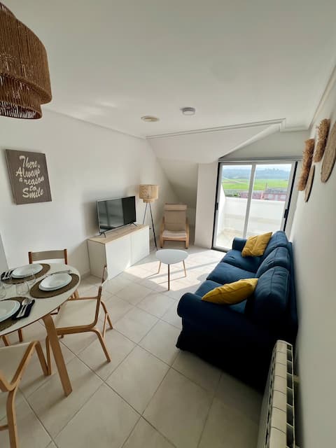 Anuncio de Airbnb popular: Beachfront apartment en Barreiros