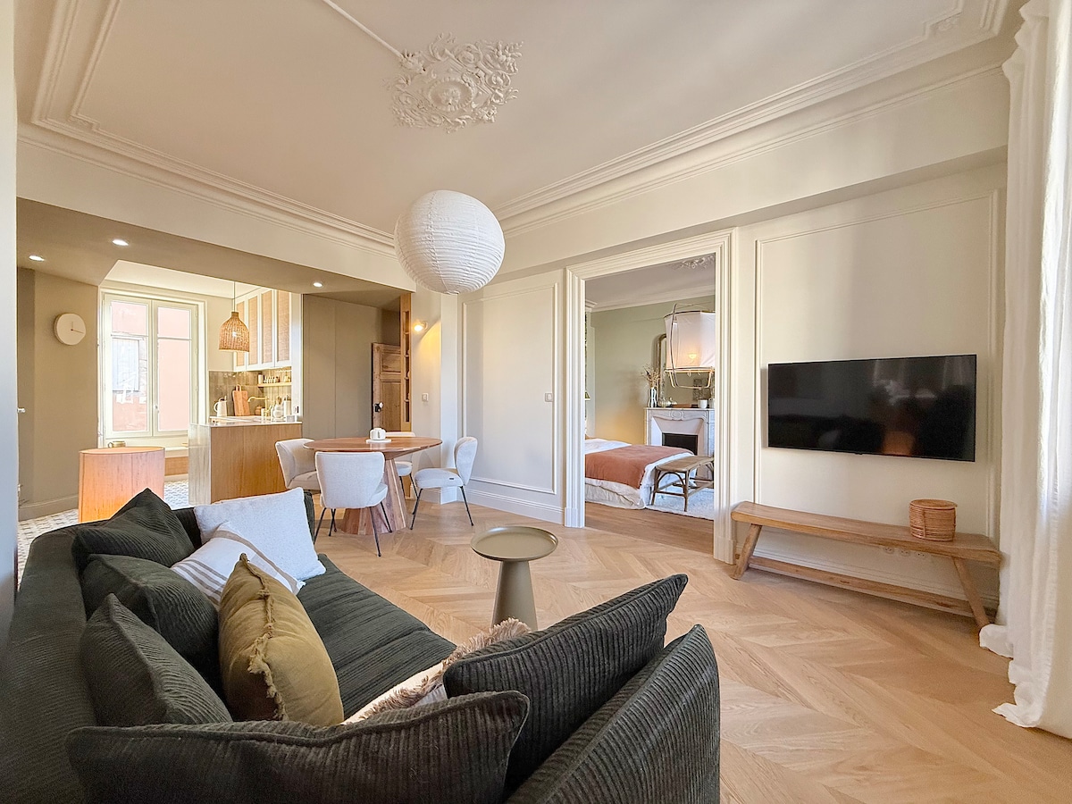 Airbnb performant: La Maison des Ducs • Exceptional Location & Decor à Faubourg Nord