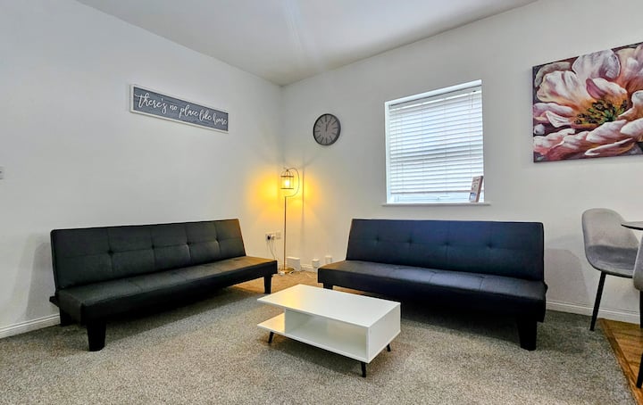 Stylish Central Watford Stay | 5 Mins To Station - Watford