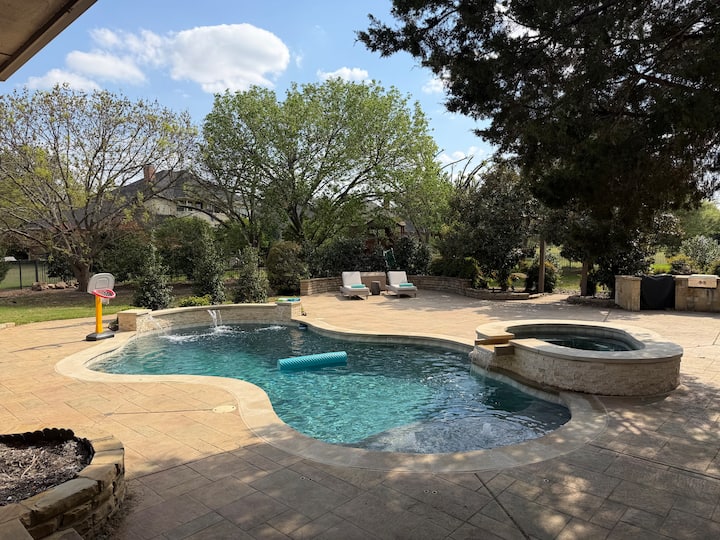 Stunning Tx Family Home 30 Mins To Dallas  4br - McKinney, TX