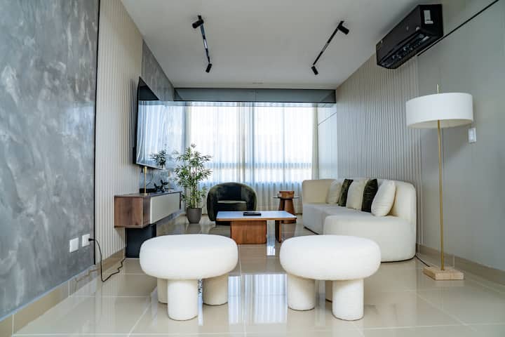 Tropical Stay | 3br For 6 Near Ocean + Parking - Santo Domingo