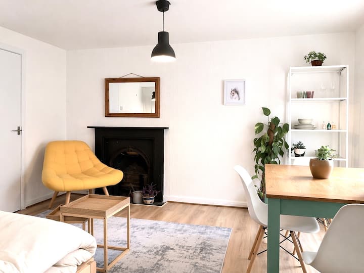 Bright Spacious 2br | Prime Central Brighton Stay - Brighton and Hove