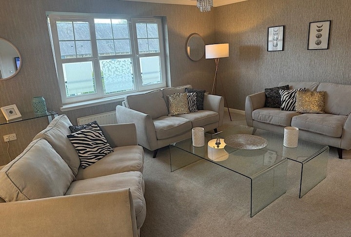 Stunning Modern Apt Irvine Harbour Views & Beach - Ardrossan