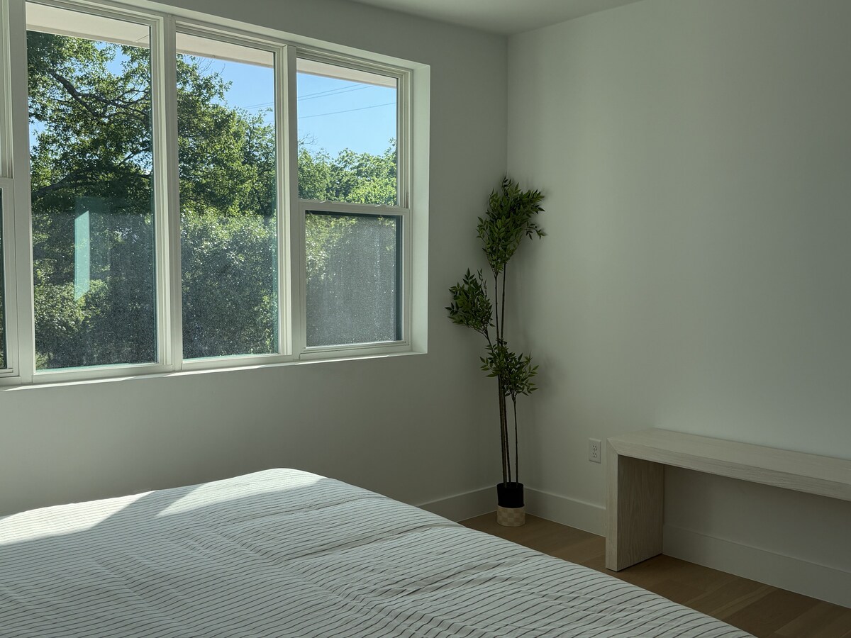 Quiet Urban Escape in North Central Austin