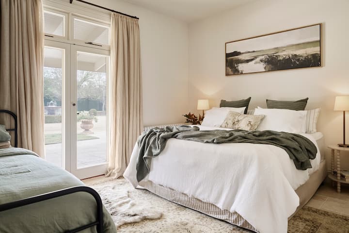 Bedroom 4 - King + King Single + Single Trundle