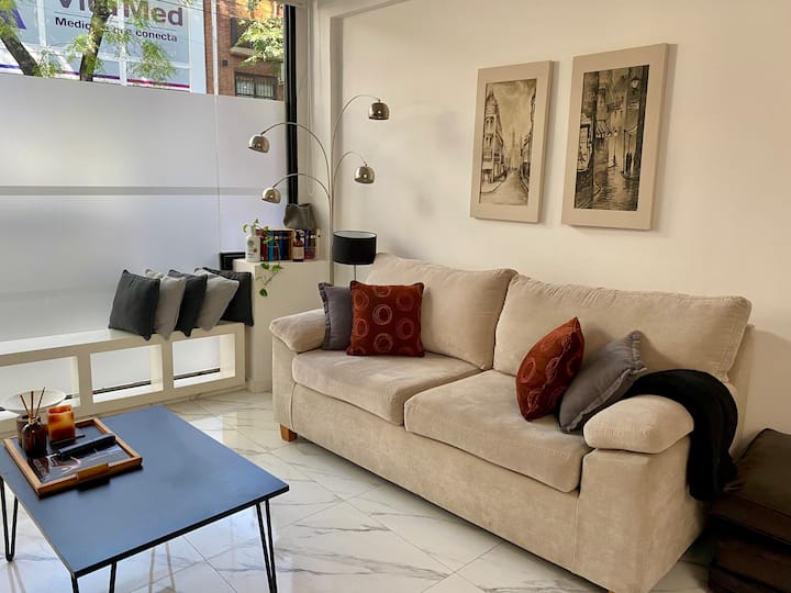 Casa Armenia 7
Cochera Privada - Buenos Aires