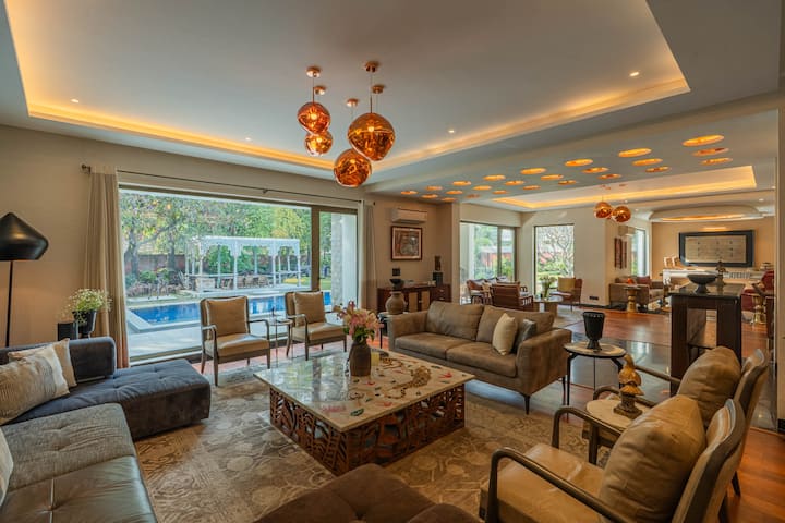 Stayvista At Amara Oasis W/ Pool, Bbq - Delhi