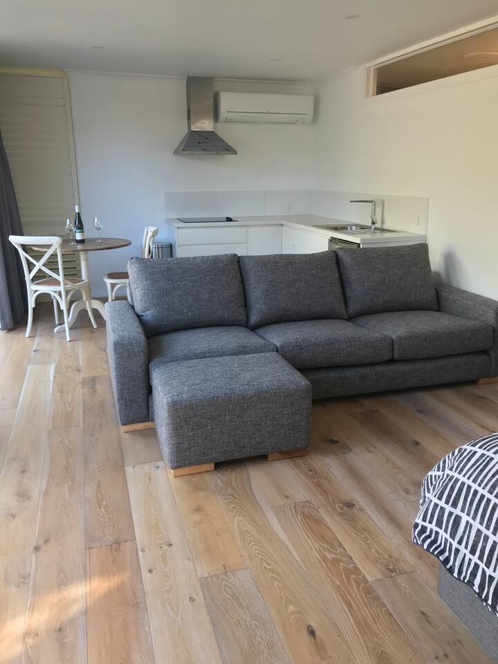 Mount Martha Hideaway. - Mornington