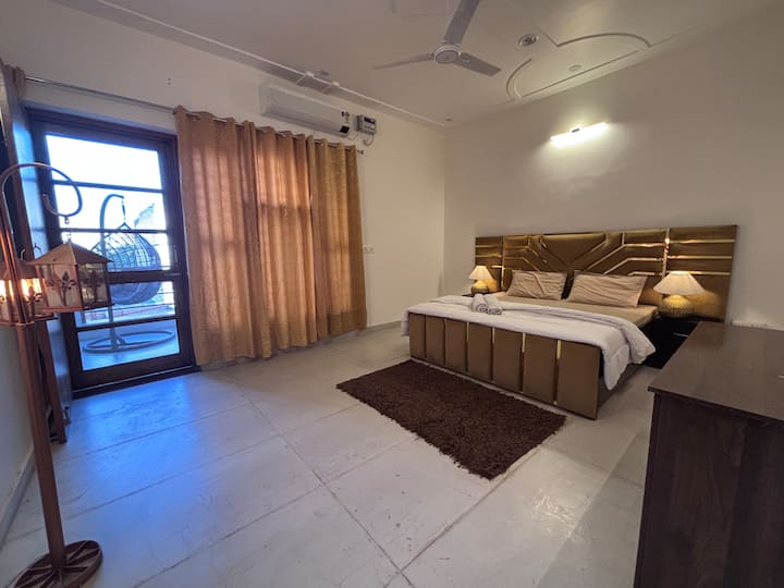 Terminal Stay- 1lux Bedroom Shared Living, Kitchen - Meerut