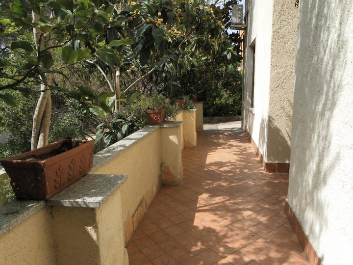 App. La Camelia Rossa In Villa Privata - La Maddalena