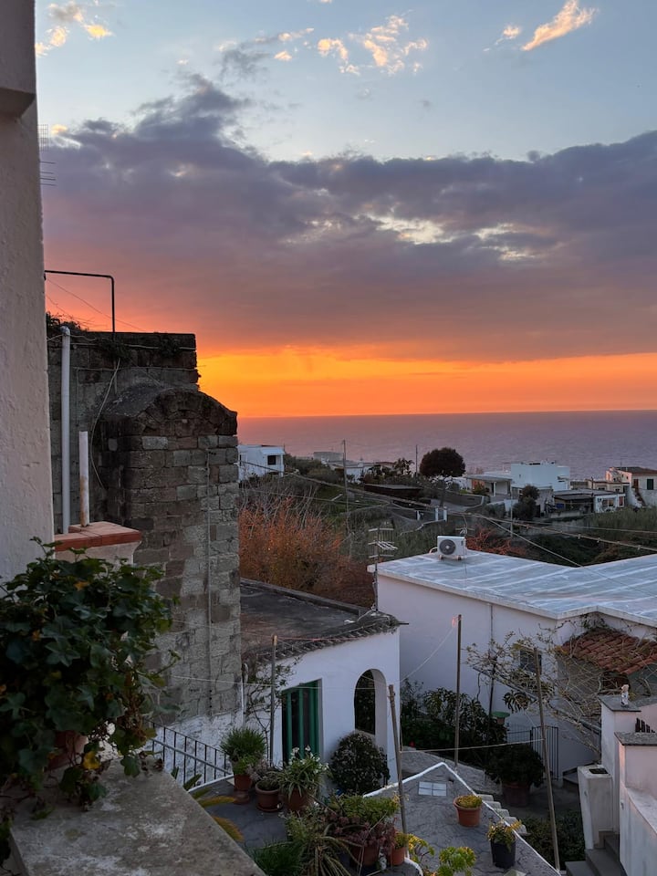 Tramonto Infinito: Vista Mare Spettacolare & Relax - Forio