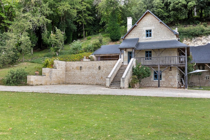 Le Trianon Isabelle De Maillé - - Chinon
