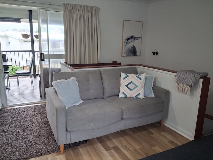 Eight Palms Guesthouse - Cannonvale