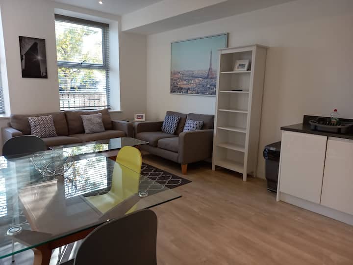 Stunning One Bed Apartment In Guildford Centre. - Guildford