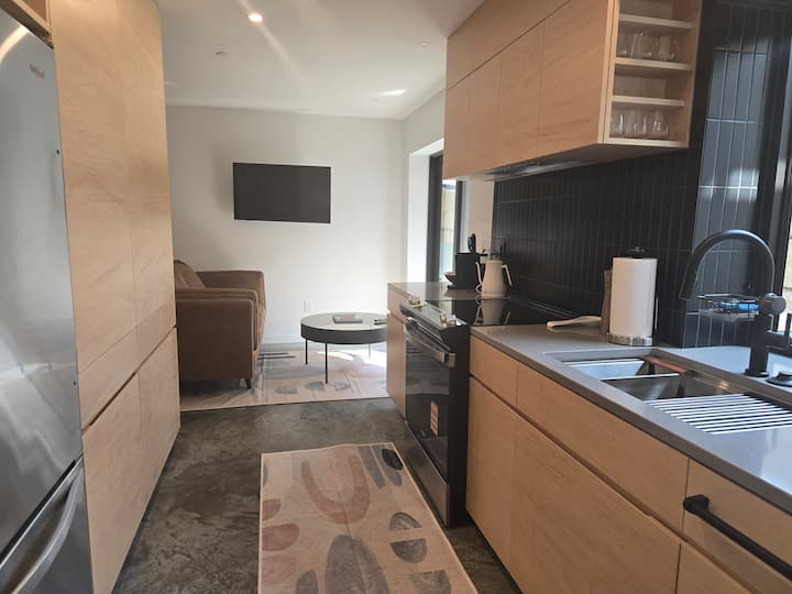 Exclusive Luxury Condo At The Phil - Kansas state university, Manhattan