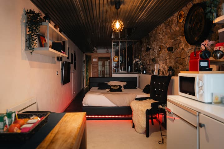 Suite Romantique Avec Jacuzzi & Sauna Privés - Grenoble