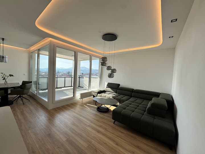 Prezidentský Terasový Apartmán - Trenčín
