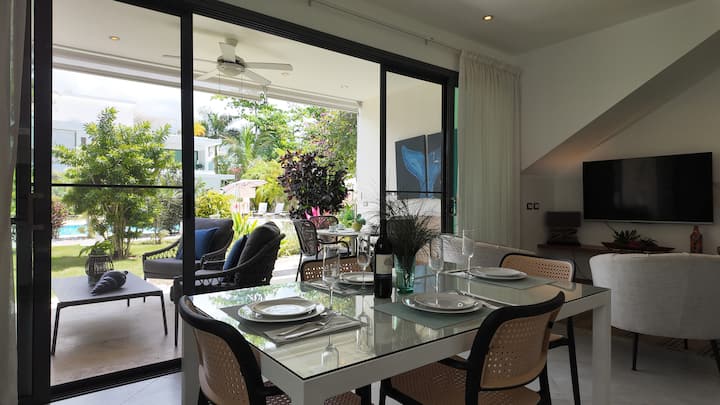 Louisa ApartHotel - Sandy Pura Vida Paradise - Apartments for Rent
