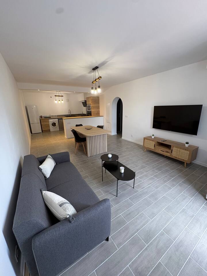 Appartement Ajaccio, Bas De Villa, F3, 70m2 - Ajaccio